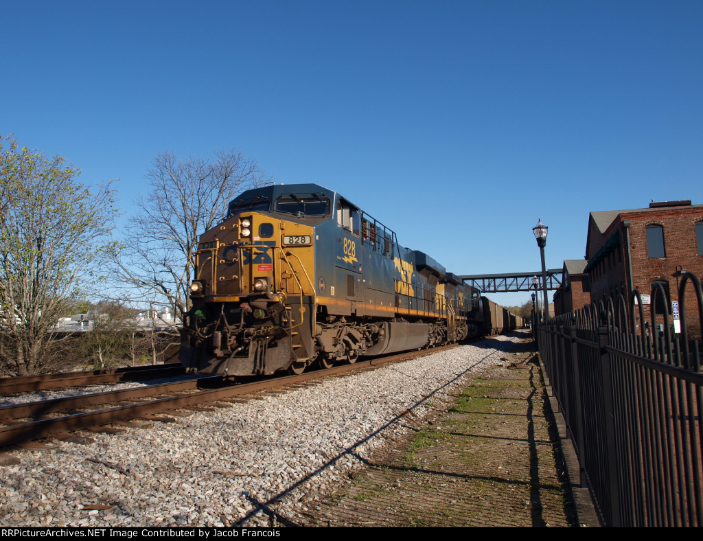 CSX 828